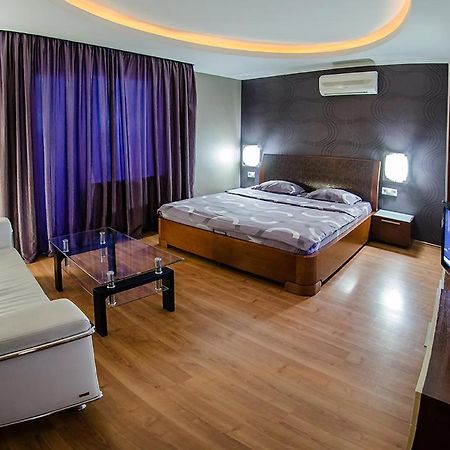 Hotrent City Киев Экстерьер фото
