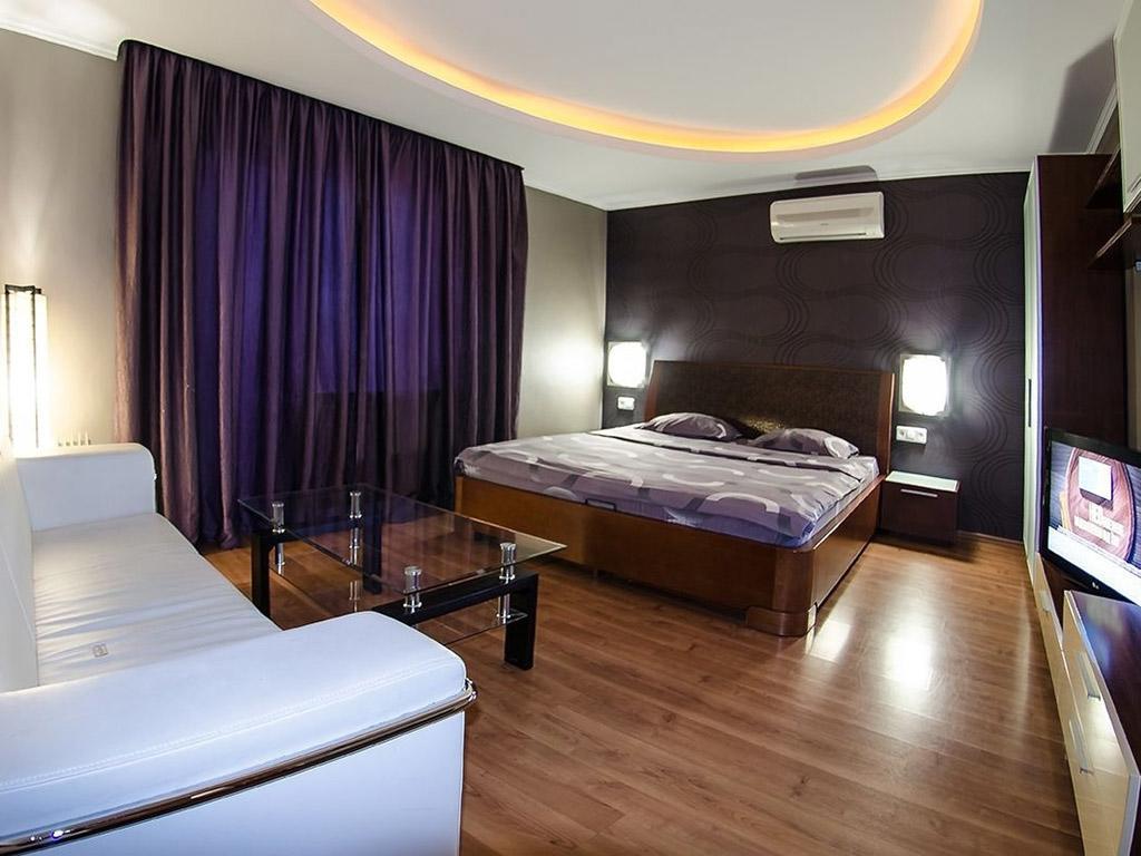 Hotrent City Киев Экстерьер фото
