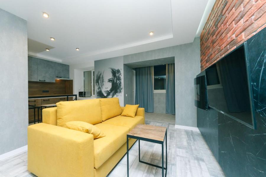 Hotrent City Киев Экстерьер фото