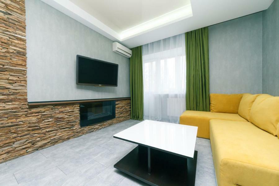 Hotrent City Киев Экстерьер фото
